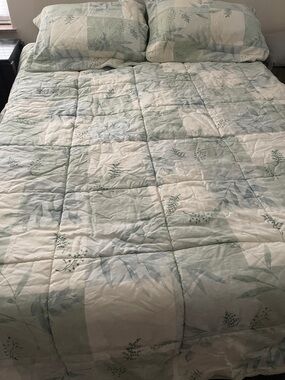 Croscill Sage and White Botanical Patchwork Comforter
